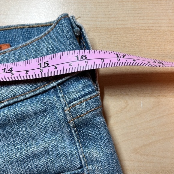 CITIZENS of Humanity Kelly Low Waist Cut-Off Jeans Shorts Size 29, 5” - Picture 9 of 12